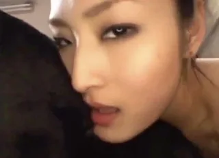 Japanese Stunner Has Fun With Black Dog Zoo Sex HD Clip