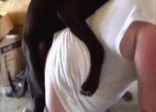 Horny Black Bitch Gets Screwed by Large Animal
